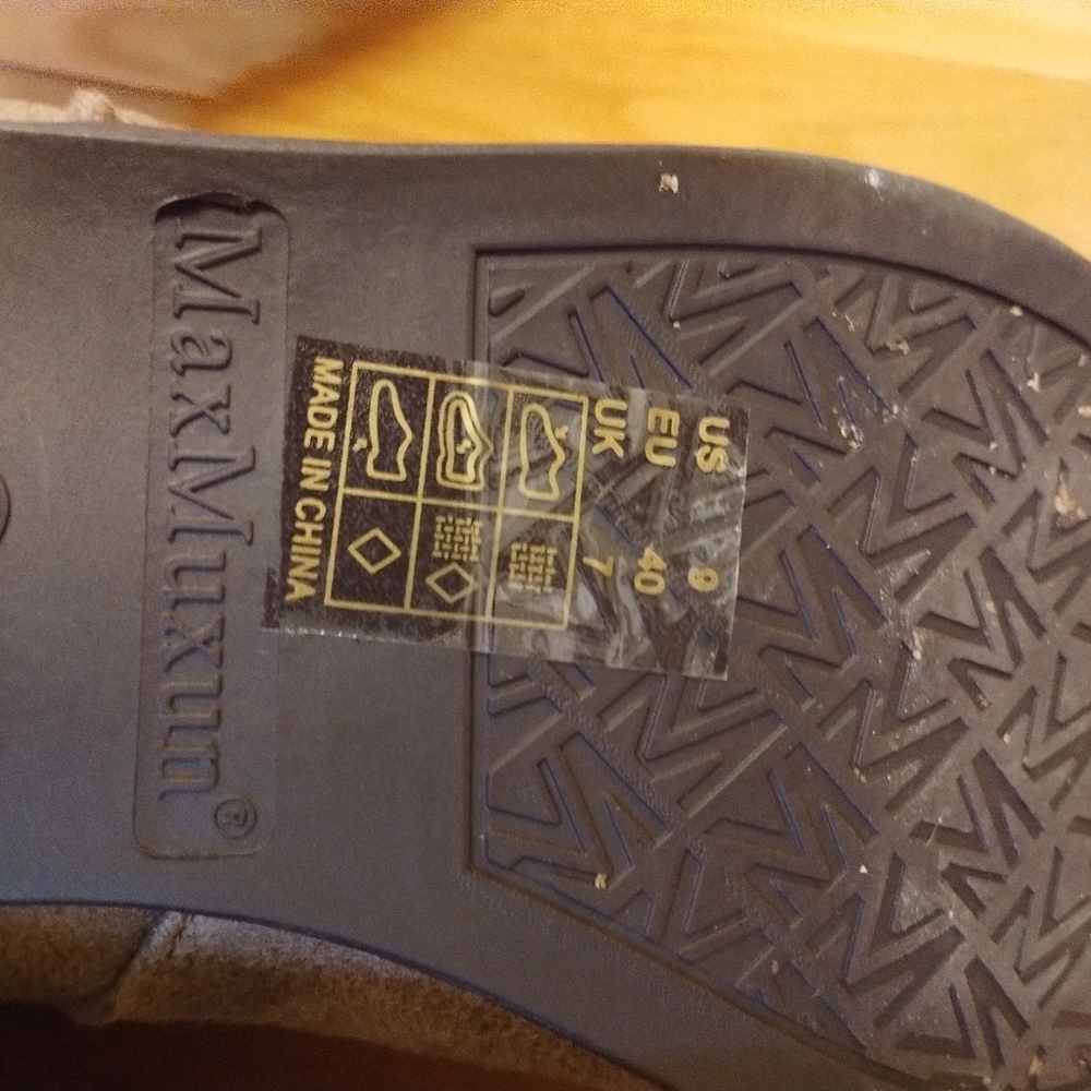 Chelsea Flat Ankle Booties - Picture 12 of 13